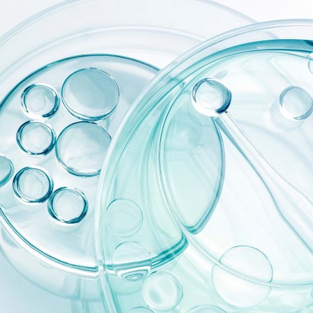 Producto bioderma laboratorio dermatologico microscopio