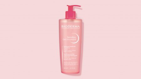 Producto bioderma laboratorio dermatologico microscopio